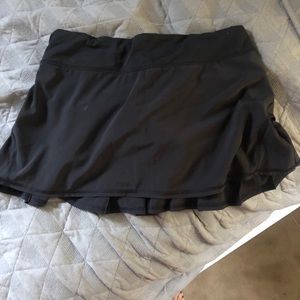 Black lululemon tennis skirt